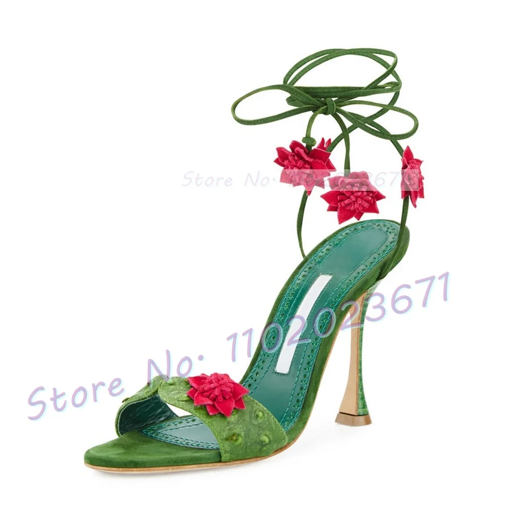 Red Flowers Lace-up Green Sand - Luxury Lifestyle recensie en prijs