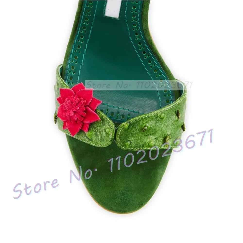 Red Flowers Lace-up Green Sand - Luxury Lifestyle recensie en prijs
