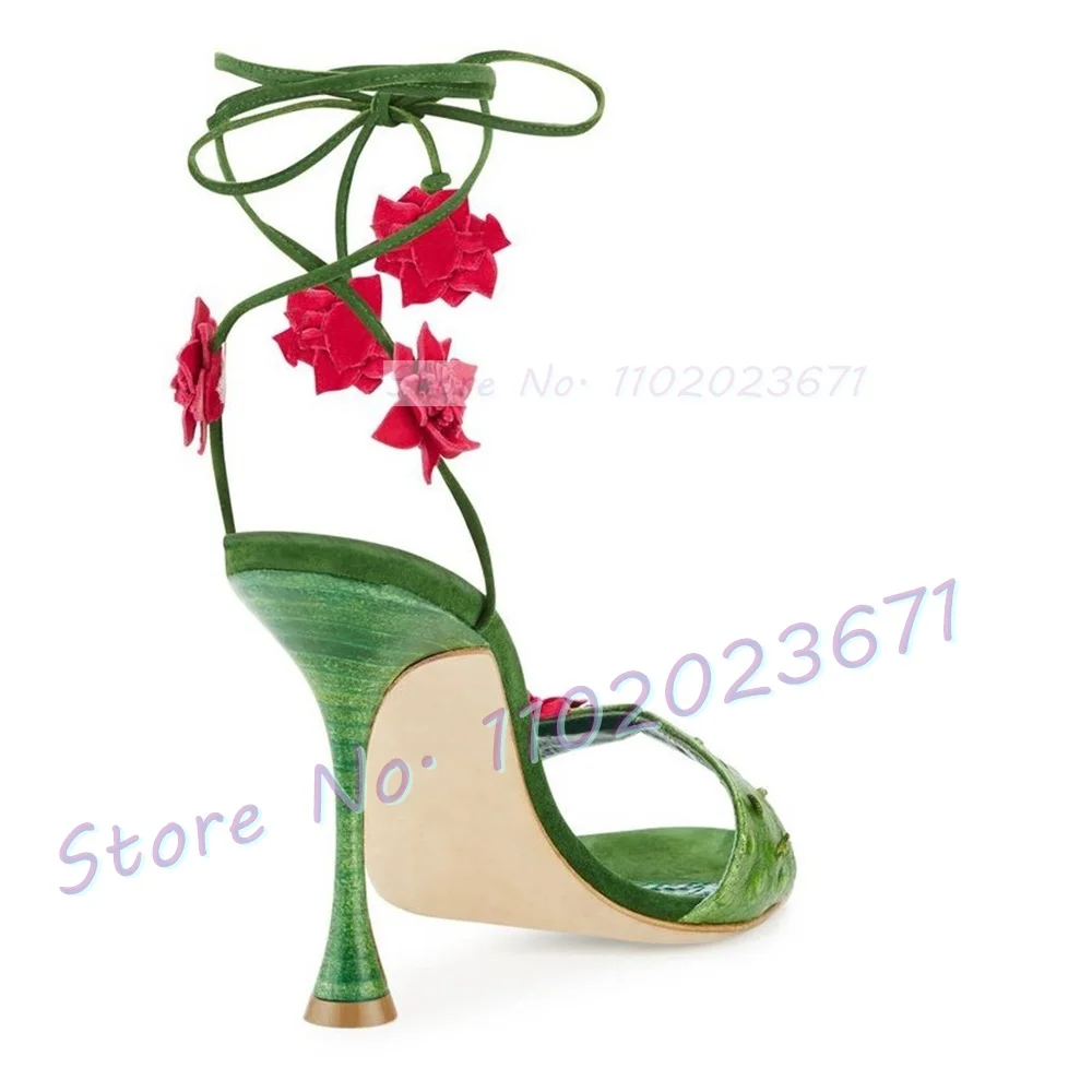 Red Flowers Lace-up Green Sand - Luxury Lifestyle recensie en prijs