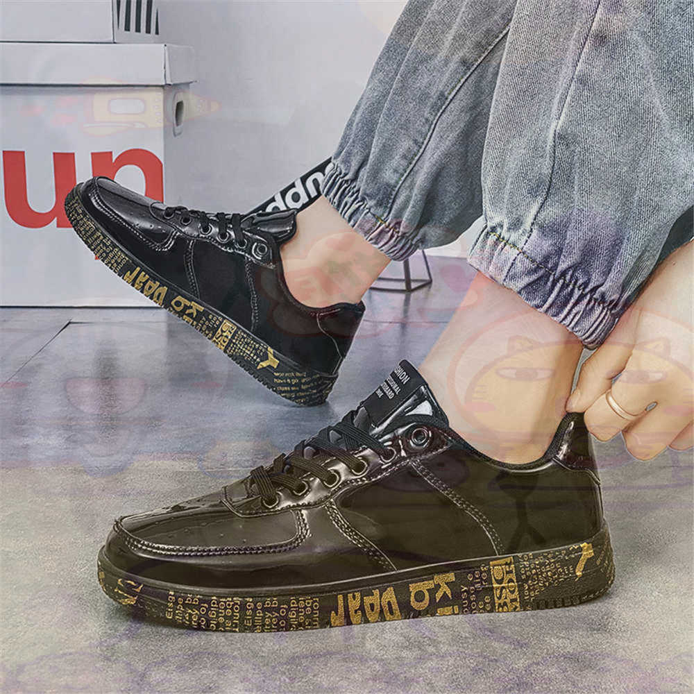 Round Foot Size 45 Sneakers Wh - Luxury Lifestyle Shows recensie en prijs