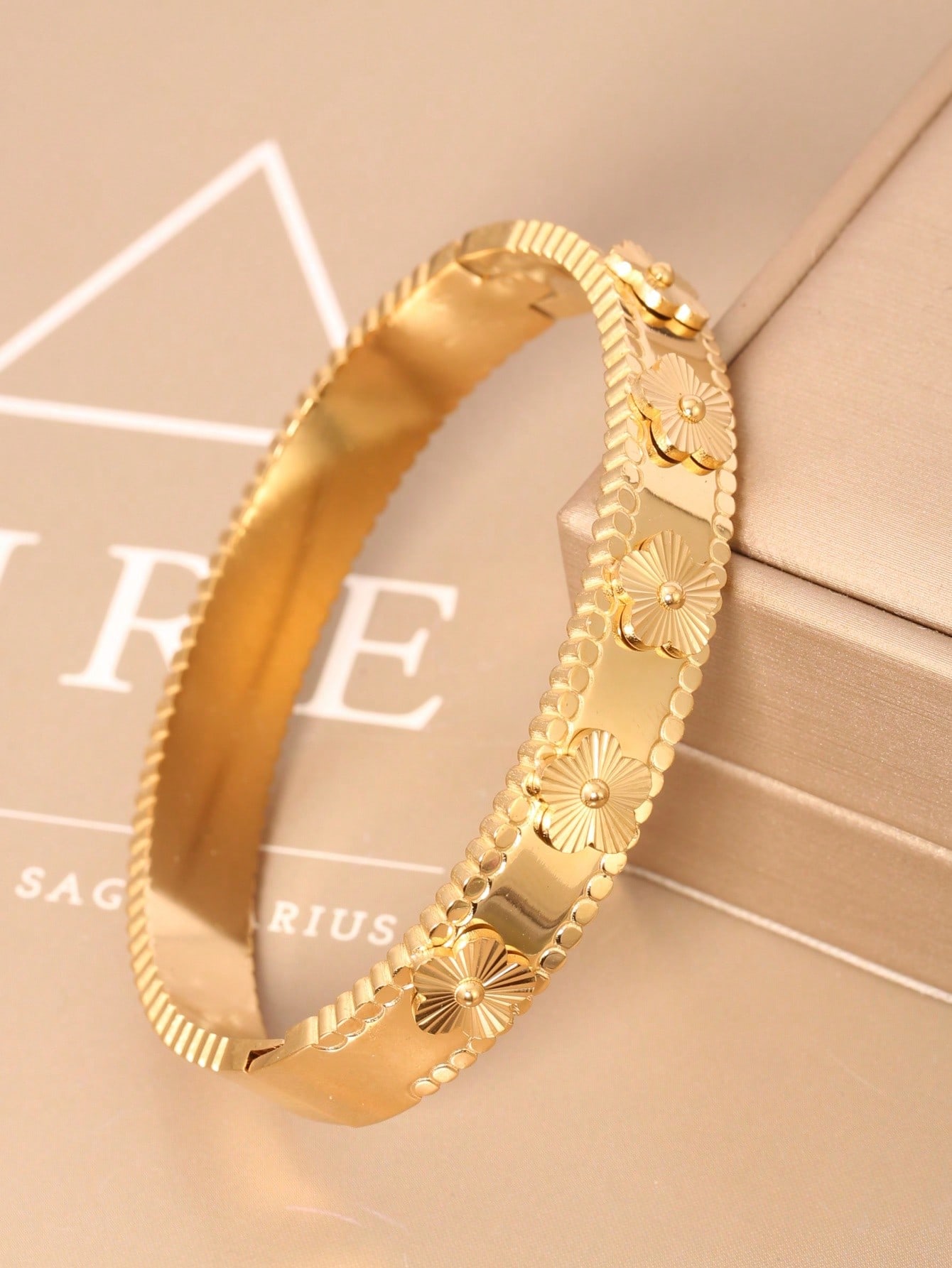 1 Piece of European and Americ - Luxury Lifestyle Niche recensie en prijs